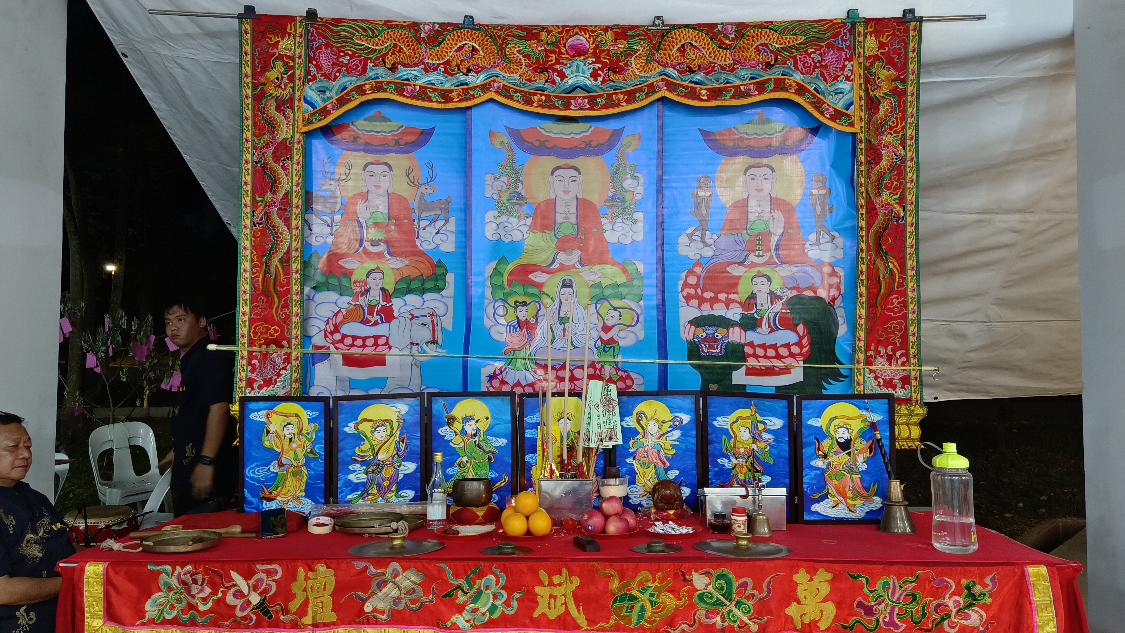 A Taoist Funeral is filled with rituals that guide the soul and honors ancestors. Discover five unique traditions that define this sacred farewell.