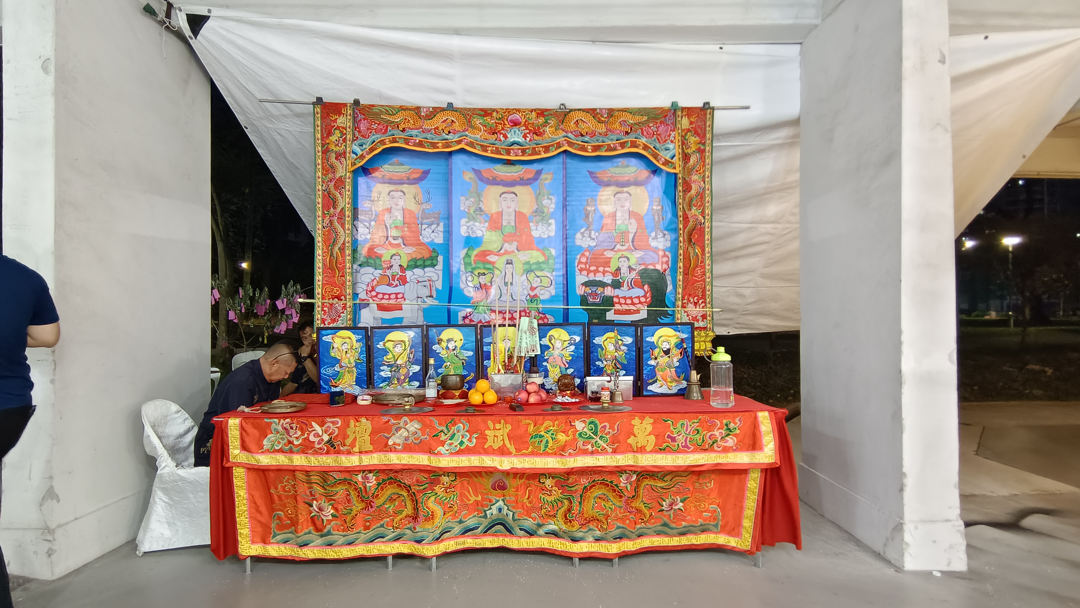 A Hakka Taoist Funeral has the spiritual depth of Taoist beliefs. Discover five powerful rituals that make a Hakka Taoist Funeral distinctive.